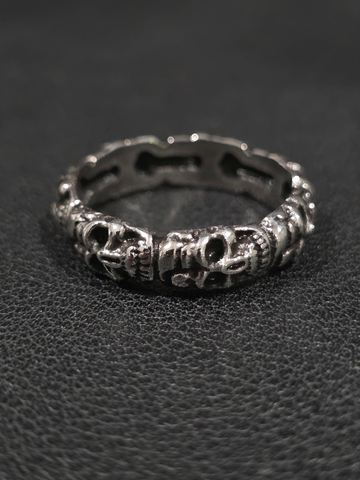Eternal Skull Band – Stainless Steel Gothic Ring