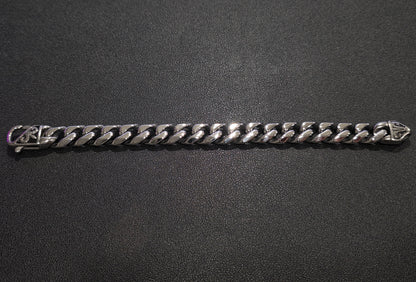 Men’s Stainless Steel Cuban Link Bracelet with Tribal Clasp – Bold & Durable Design