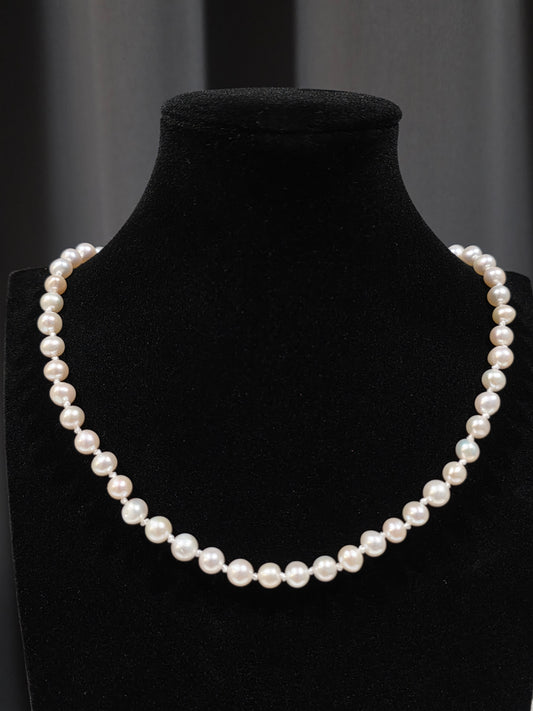 Classic Freshwater Pearl Necklace – 18 Inch