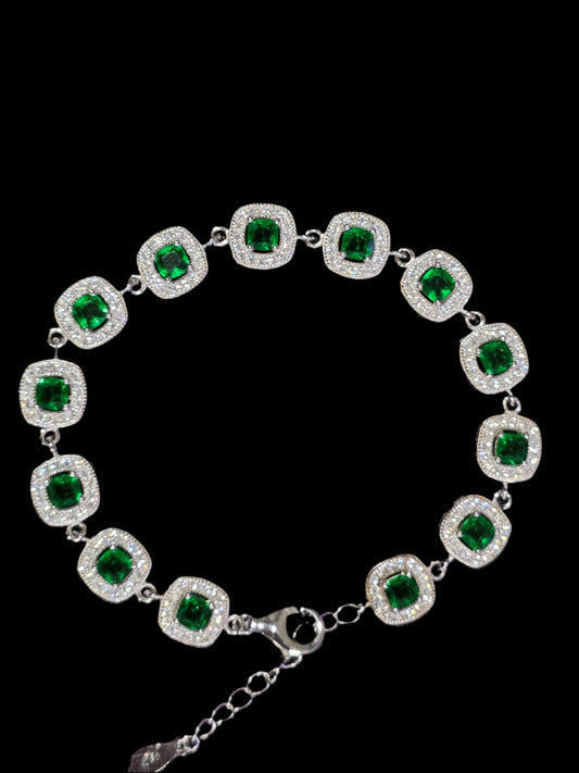 Silver Bracelet with Green CZ Stones – Glamorous Sparkle