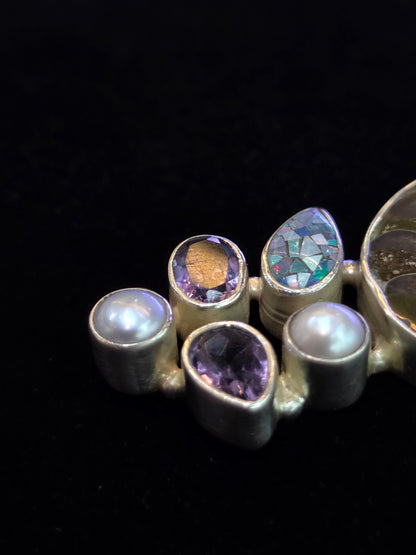 Handcrafted Fossil & Gemstone Pendant – Ammonite, Pearls, Amethyst & Mystic Quartz